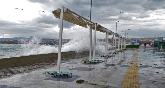 Bu saatlere dikkat: Marmara’da fırtına bekleniyor