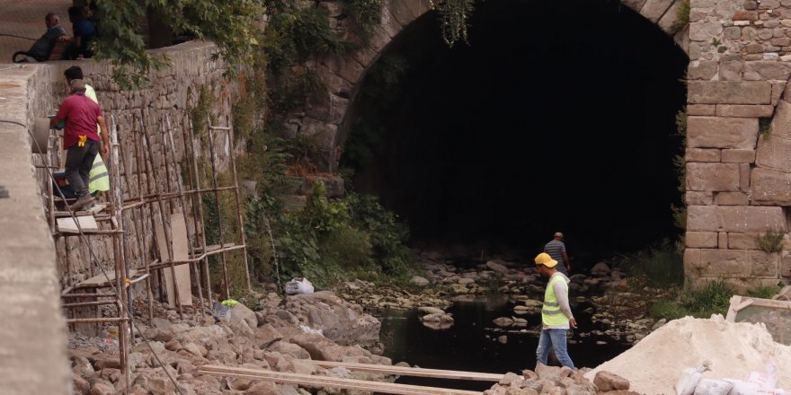 Bergama Selinos Antik Kanal’da çalışmalar hızla sürüyor
