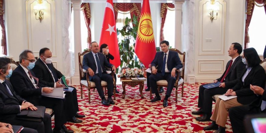 Bakan Çavuşoğlu, Kırgızistan Başbakanı Maripov ile görüştü