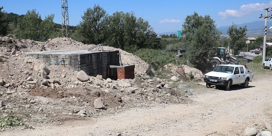 Bolu'da zehirlenmelerin yaşandığı köydeki evlerden et numunesi alındı