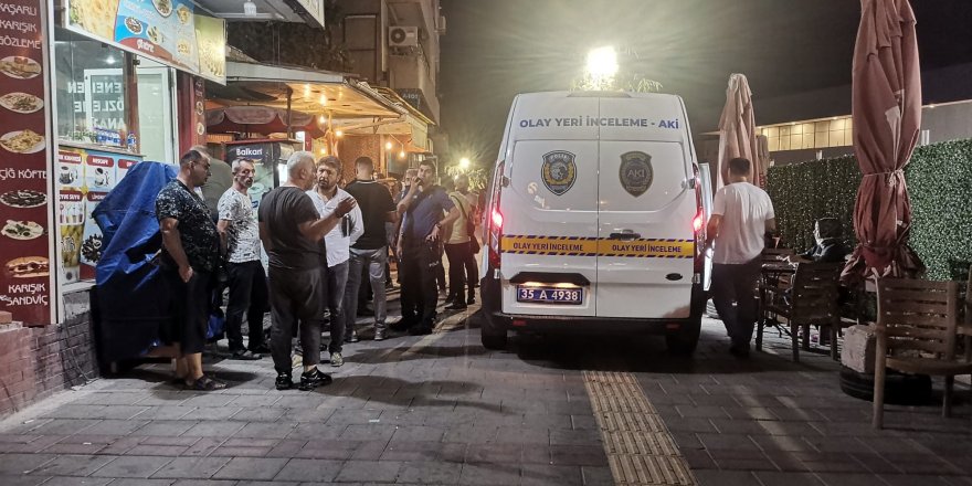 İzmir’de bıçaklı kavga: 1 ölü