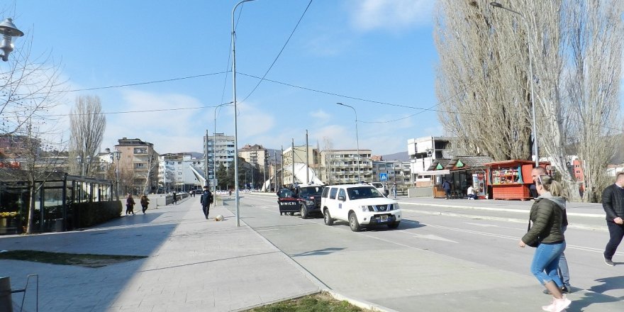 Kosova’nın kuzeyinde yükselen siren sesleri paniğe neden oldu