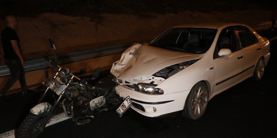 Adana’da otomobil motosiklete çarptı: 1 ölü, 2 yaralı