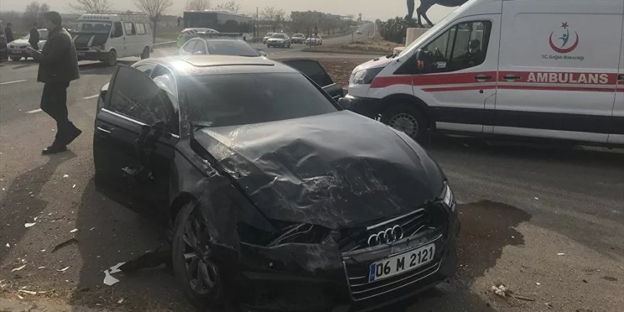 Akşener'in konvoyunda kaza: 4 kişi yaralandı