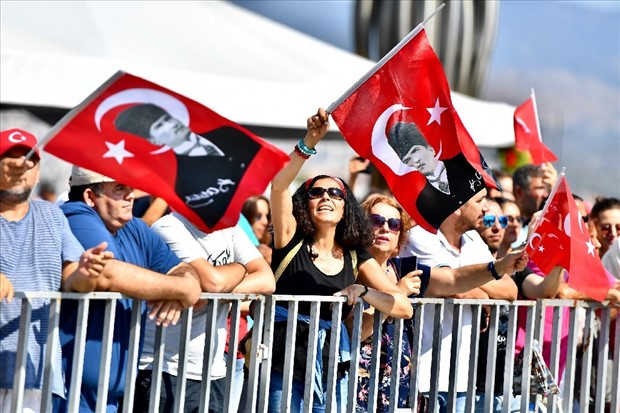 İzmir'de 30 Ağustos, Gündoğdu Meydanı'nda kutlanacak