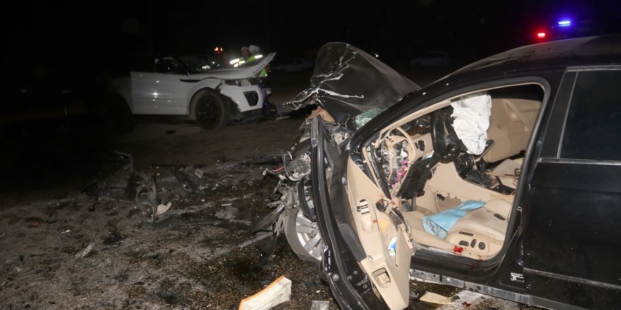 Seydikemer’de iki otomobil çarpıştı: 1 ölü 3 yaralı