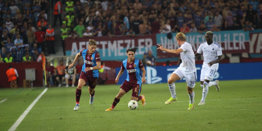 UEFA Şampiyonlar Ligi: Trabzonspor: 0 - FC Kopenhag: 0