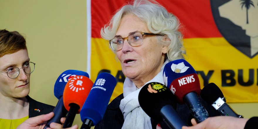 Almanya Savunma Bakanı Lambrecht: "Ukrayna'ya silah yardımı artık mümkün değil"