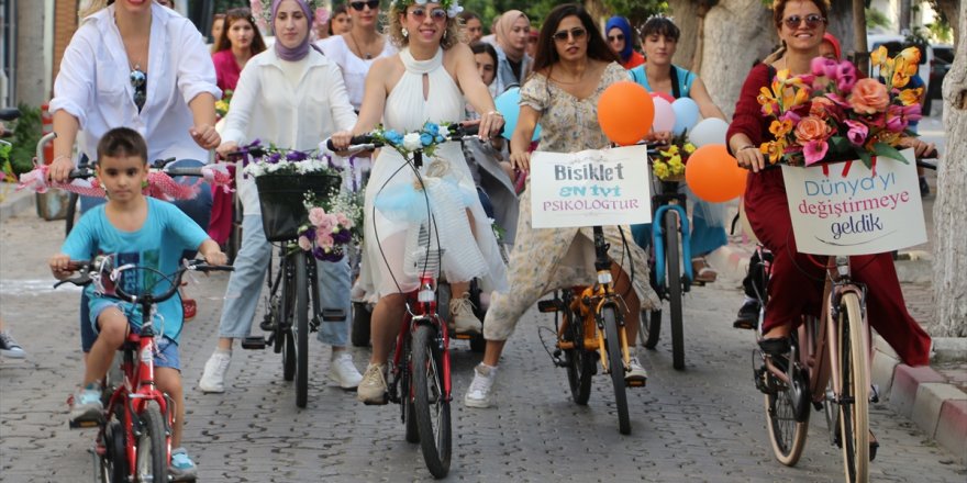 Turgutlu'da Süslü Kadınlar Bisiklet Turu düzenlendi