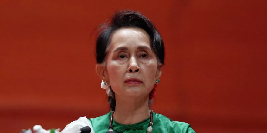 Myanmar'ın devrik lideri Suu Çii hakkında 3 yıl hapis kararı
