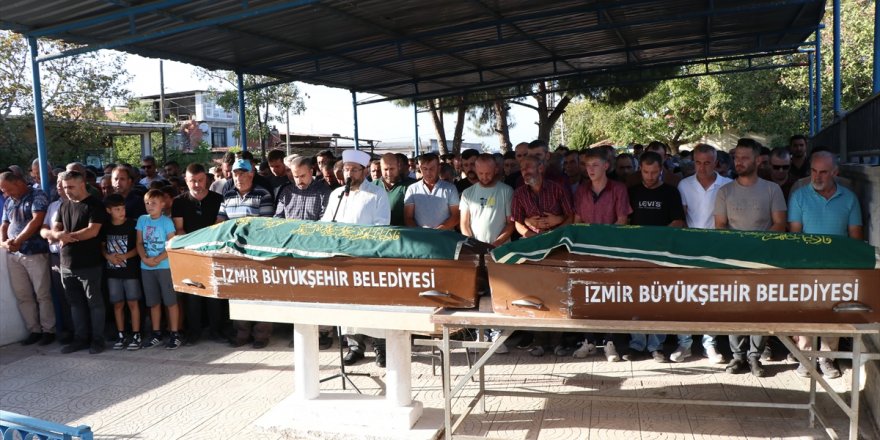 İzmir'de yangın söndürme göletinde boğulan kardeşler toprağa verildi