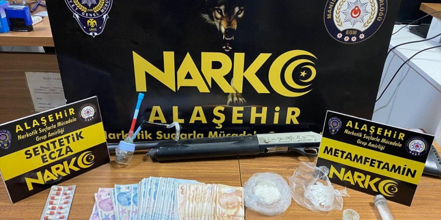 Manisa'da uyuşturucu operasyonunda 2 zanlı tutuklandı