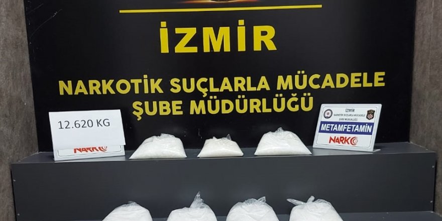 İzmir'de araçlarında uyuşturucu ele geçirilen 3 zanlı tutuklandı