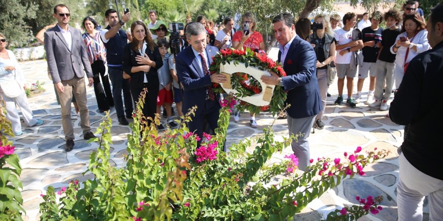 "Halikarnas Balıkçısı" Cevat Şakir Kabaağaçlı, ölümünün 49'uncu yılında mezarı başında anıldı