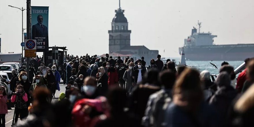 Prof. Müftüoğlu: Vaka sayıları üçüncü dalganın yaklaşmakta olduğuna işaret ediyor