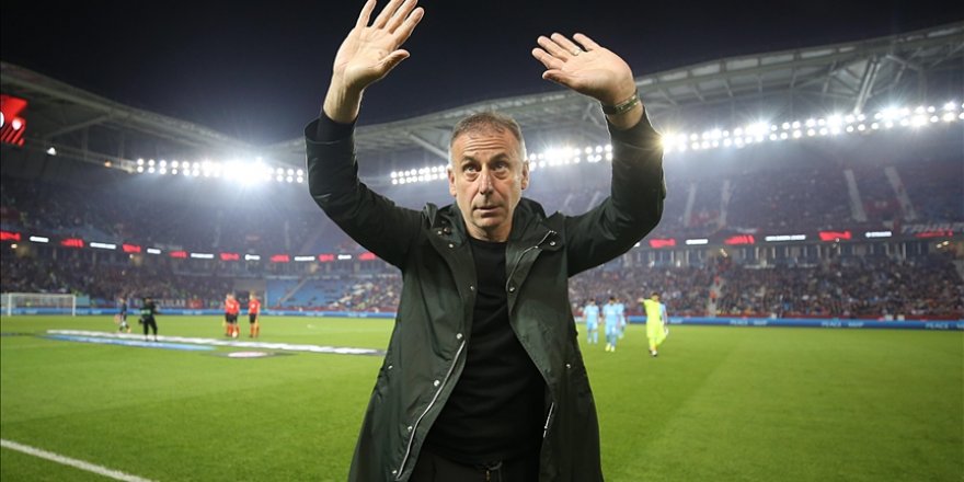 Trabzonspor Teknik Direktörü Avcı: Tarihi bir galibiyet aldığımız için son derece mutluyuz