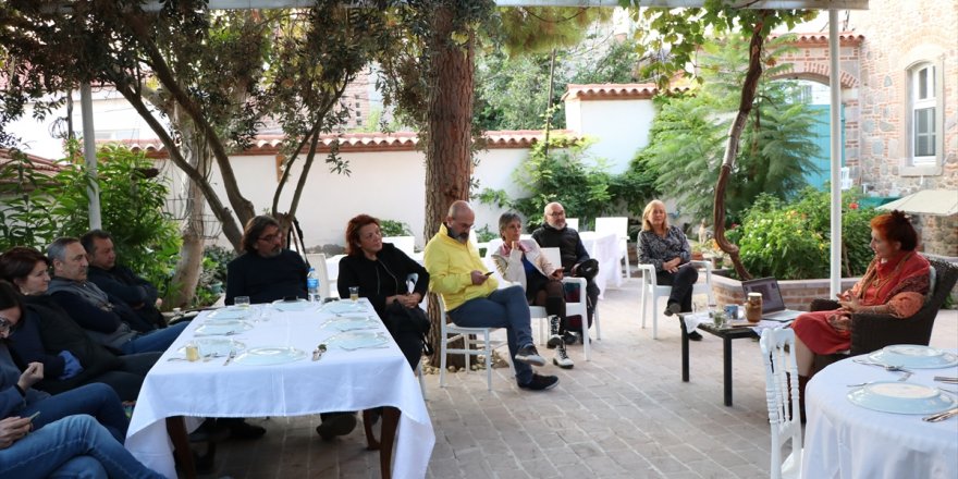 Antik dönem tarifleri İzmir'deki yemek sempozyumunda uygulandı