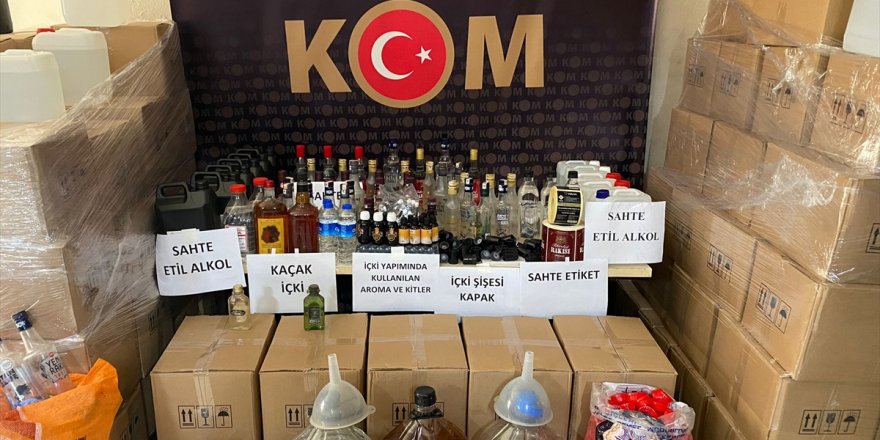 İzmir'deki sahte içki operasyonlarında 24 ton etil alkol ele geçirildi