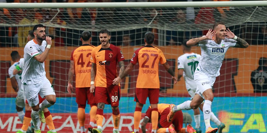 Galatasaray'da puan kayıpları sürüyor