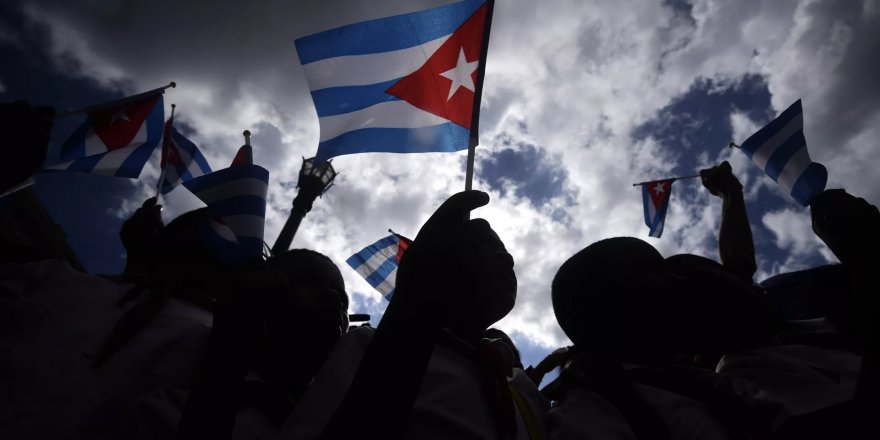 Küba'dan ABD'ye 'ablukayı kaldır' çağrısı