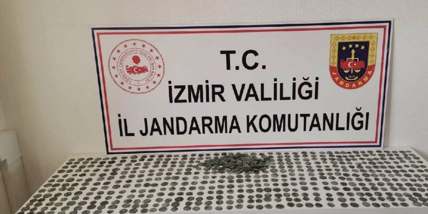 İzmir'de 661 bronz ve gümüş sikke ele geçirildi