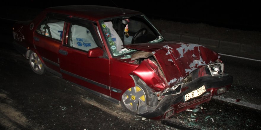 Manisa’daki trafik kazasında 2 kişi yaralandı