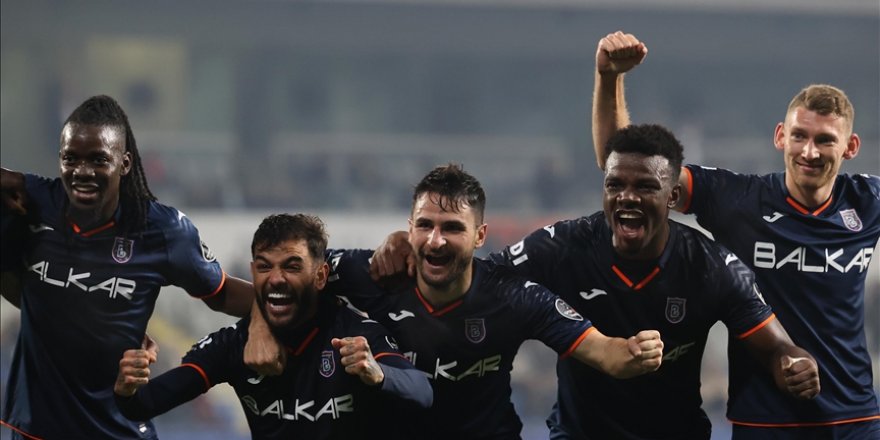 Medipol Başakşehir ligde ikinci sıraya yükseldi