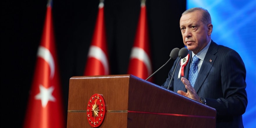 Cumhurbaşkanı Erdoğan: Uyuşturucuyla mücadele veren emniyet teşkilatıma iftirada bulunamazsınız