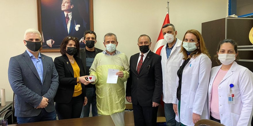 Aliağa MHP İlçe Teşkilatı Tıp Bayramını kutladı