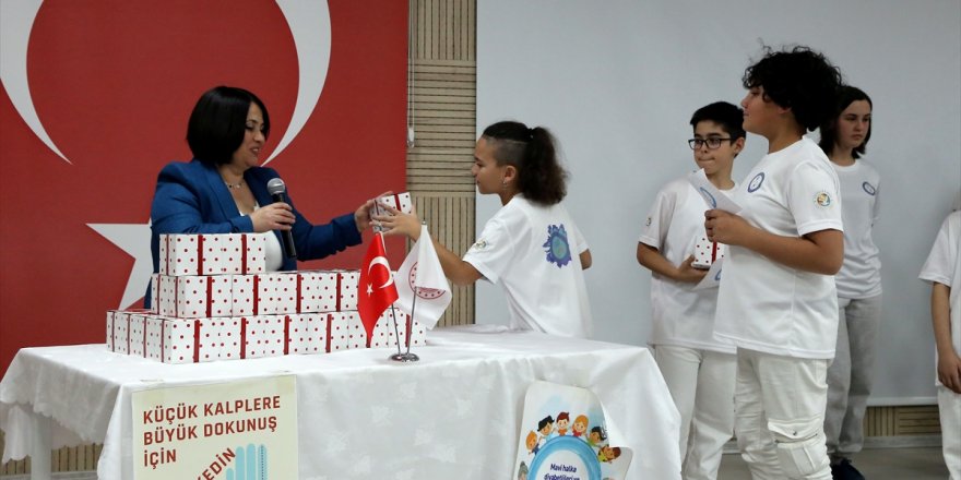 Muğla'da diyabetini iyi yöneten çocuklar ödüllendirildi