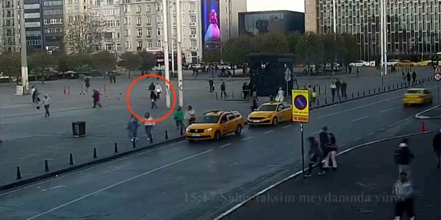 Beyoğlu'ndaki bombalı saldırıyı yapan teröristin olay yerine geliş görüntülerine ulaşıldı
