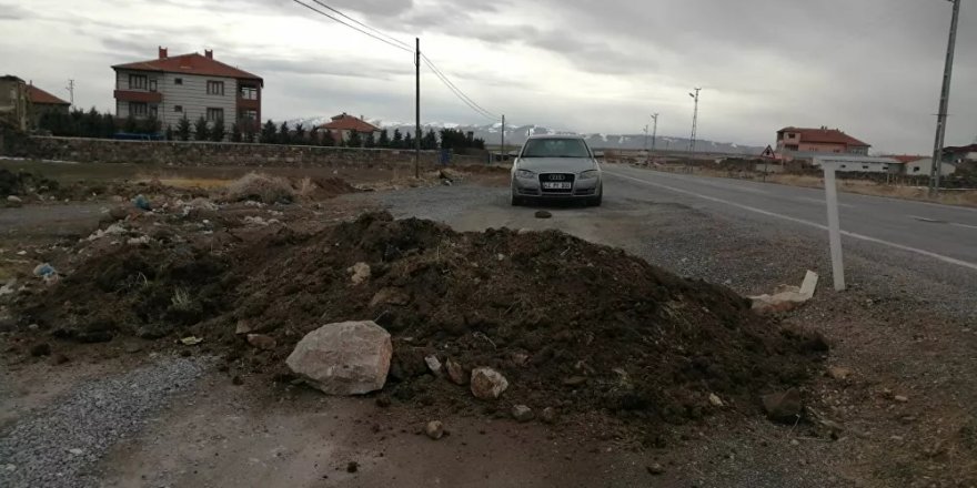 Kayseri’de 900 nüfuslu mahallenin giriş ve çıkışları artan vakalar nedeniyle kapatıldı