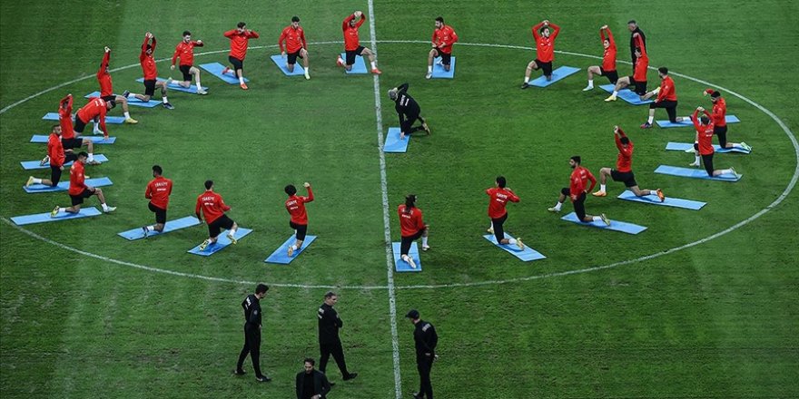 A Milli Futbol Takımı, Çekya maçının hazırlıklarına başladı