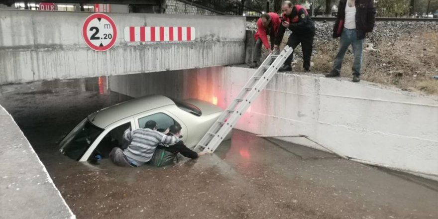 Aydın'da sağanak ve fırtına etkili oldu