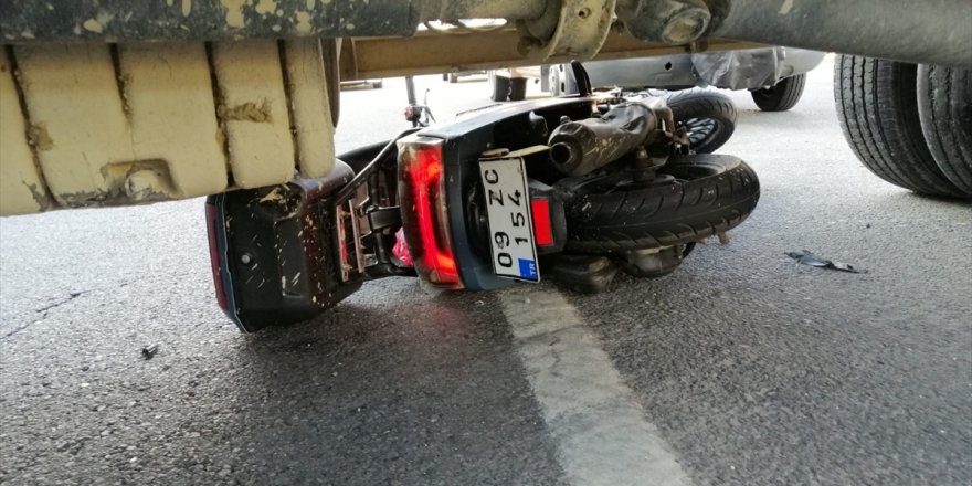 Aydın'da kamyonla çarpışan motosiklet sürücüsü ağır yaralandı