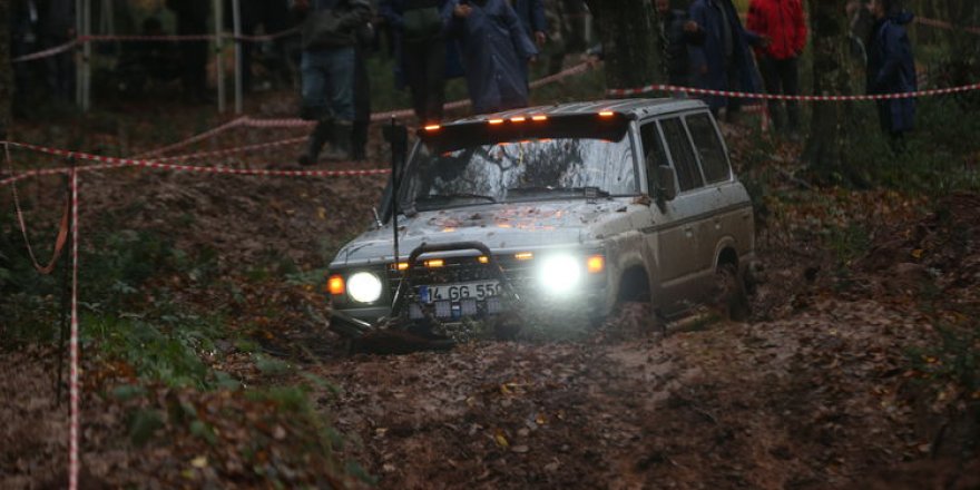 Düzce'de off-road sporcuları afet gönüllüleri için yarıştı