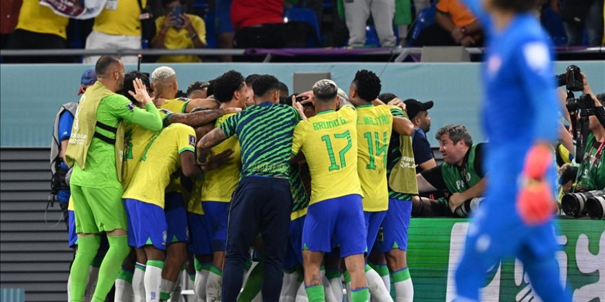 2'de 2 yapan Brezilya son 16 turuna yükseldi