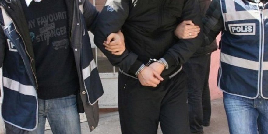 İzmir'de FETÖ'nün hücre evlerine yönelik operasyonda 16 tutuklama