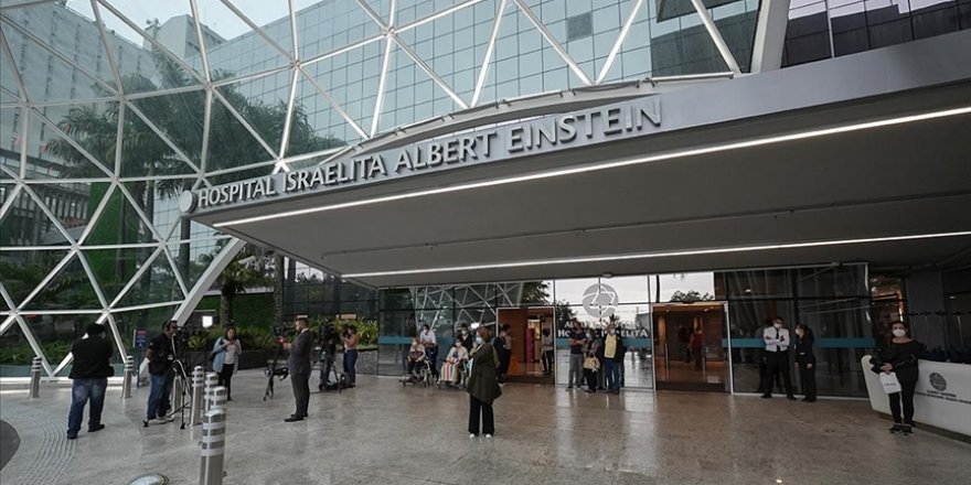 Efsane futbolcu Pele'nin sağlık durumunun stabil olduğu açıklandı