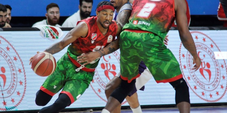 Pınar Karşıyaka, FIBA Şampiyonlar Ligi'nde Hapoel Holon ile yarın İsrail'de karşılaşacak