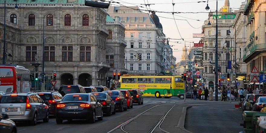Avusturya’da aşırı hız yapan şoförlerin araçlarına el konulacak