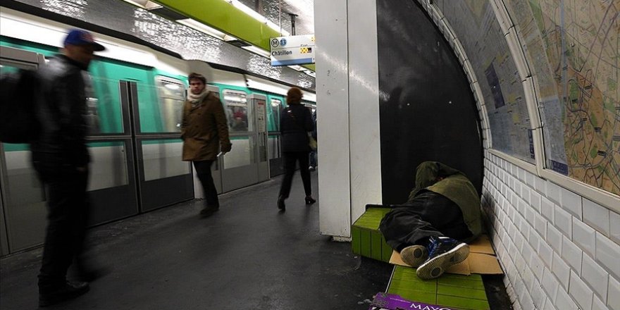 Fransa'da Strazburg Belediyesi, evsizlere barınak sağlanmamasından şikayetçi