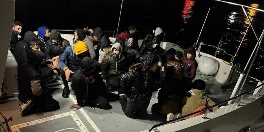 İzmir açıklarında 101 düzensiz göçmen kurtarıldı