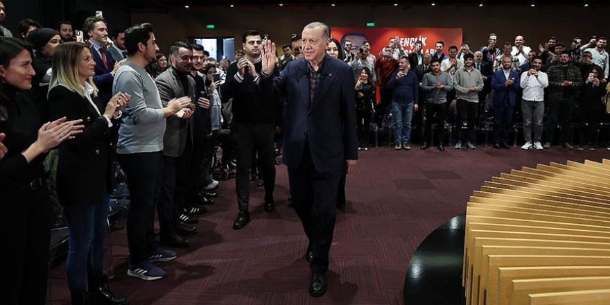Cumhurbaşkanı Erdoğan: (Başörtüsüne anayasa değişikliği teklifi) İhtiyaç olursa bu işi referanduma da götürebiliriz