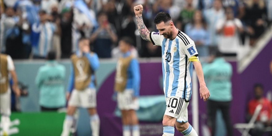 Messi, Alman futbolcu Lothar Matthaus'un rekoruna ortak oldu