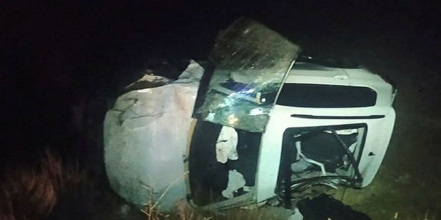 Erzincan'da devrilen araçta 3 kişi öldü, 2 kişi ağır yaralandı