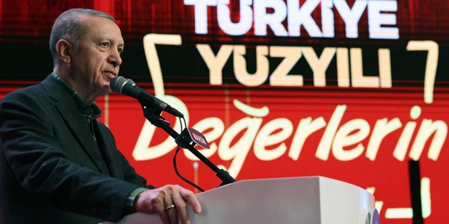 Cumhurbaşkanı Erdoğan, Tayfun füzesinin 1000 kilometre menzili yakalayacağını söyledi