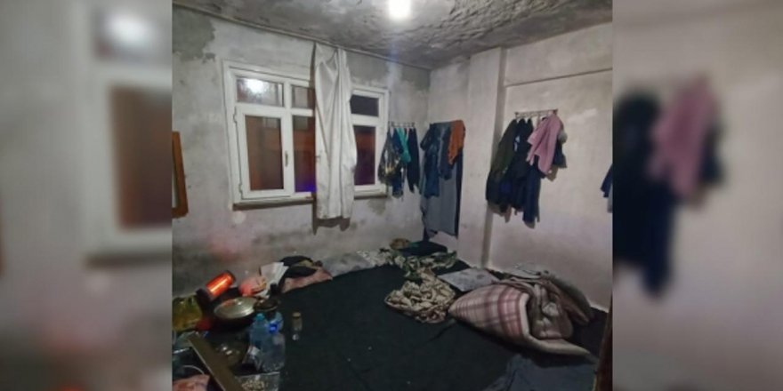 İzmir'de "şok evleri" operasyonunda 91 düzensiz göçmen yakalandı