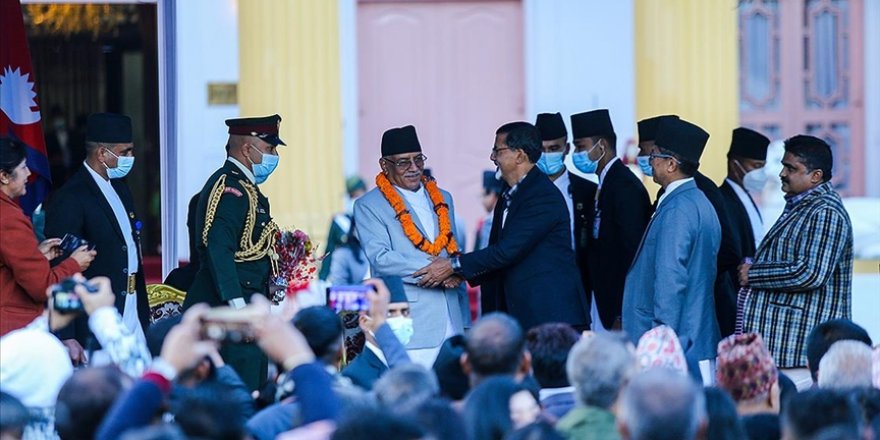 Nepal'in yeni Başbakanı Pushpa Kamal Dahal yemin etti
