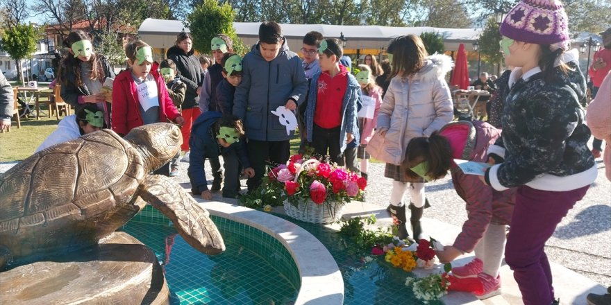 Kaptan June, Muğla'daki anıtı önünde anıldı